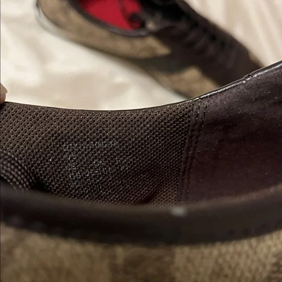 COACH Women's Stylish Brown and Black Shoes - Picture 9 of 12